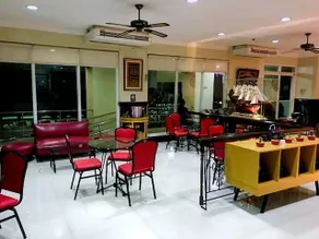 Crown Port View Hotel - Image 3
