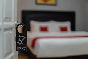 RedDoorz Plus At Swun Stay Raya Langsep - Image 2