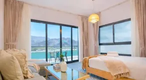 Azure Escape - Swimming Pool with Sea and Mountain view - Al Dana Island Fujairah - Image 2
