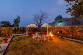 ELIVAAS Amber Royale 3 BHK with Pvt Pool & Terrace - Image 4