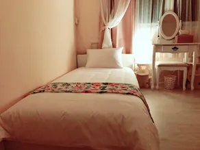 ECLASSE  GUESTHOUSE - Image 4