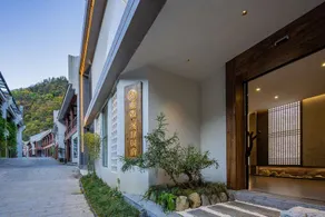 Yue Man · Riverside Homestay (Xiangxi Street Store, Muyu Town, Shennongjia) - Image 3