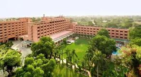 Hotel Clarks Shiraz - Image 5