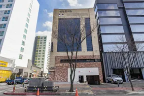 Celint Hotel - Image 5