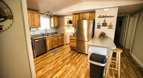 Gigi's Spacious Lakefront with Boat Ramp Access!! Newly Remodeled, Sleeps 8! - Image 3