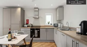 Lyter Living Oxford - 2 Bed House with Parking in Botley - Image 4