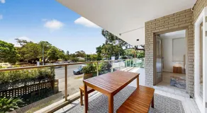 Harbour Side Retreat - Image 3