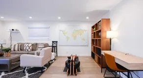 # Marbella Lane - Exquisite Home 3BR - Image 3