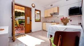 Apartment 2304 - Image 4