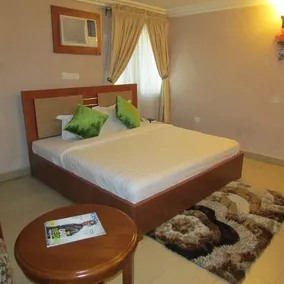 Petrus Hotels Royale - Image 2