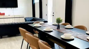 Stylish Oasis - Near City Center - Mins 2 Downtown - Image 3