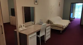 DWOREK PESZKÓW - Image 2