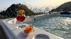 Beautiful Home In Motta San Giovanni With Wifi - Image 2