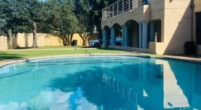 Selina Airport Lodge #Emzini - Image 3