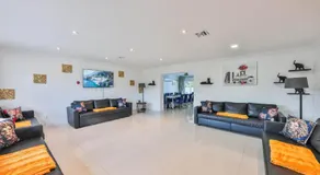 Up and down - flat Are boring villa - Image 3