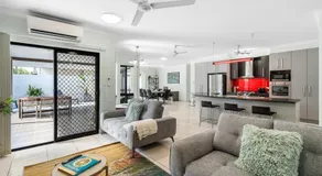 Zen Orient Luxurious 4BR Oasis with Private Pool - Image 2