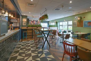 Travelodge Stansted Great Dunmow - Image 5