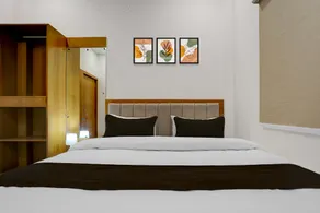 Super Hotel O Dashashwamedh Ghat Varanasi - Image 2