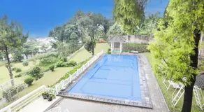 Hotel Villa Bunga Bunga 6 Hour Stay - Image 3