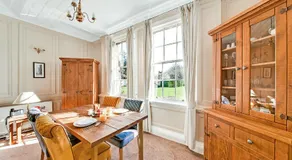 Finest Retreats - Roulston Hall Apt - Image 4
