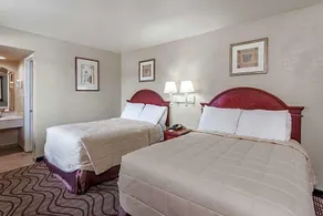 Travelodge Victorville - Image 2