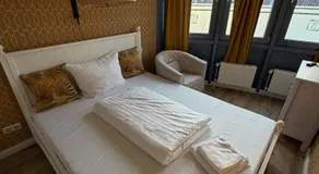 Familienunterkunft Hamburg 2 SZ Balkon zentral stadtnah BoLA 50a - Image 2