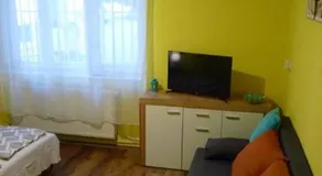Zizi Apartman - Image 2