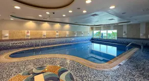 Lux 2BR with Sea Views in Marina - Image 4