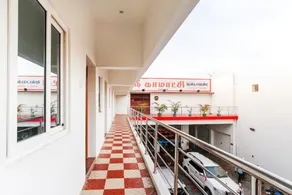 OYO 61704 Sri Kamatchi Hotel - Image 3