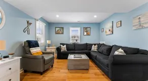 Renovated 4BR Home, 2 Blocks from the Beach! - Image 3