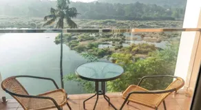 River Bay Athirappilly - Image 4