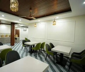 Hotel Royal International - Best Boutique Hotel Near Airport & Kamakhya Temple - Image 3