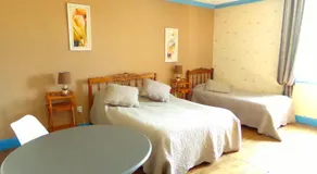 Chez Monique - Image 2