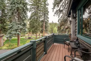 HIGHLAND HAVEN CREEKSIDE INN - BED AND BREAKFAST - Image 4