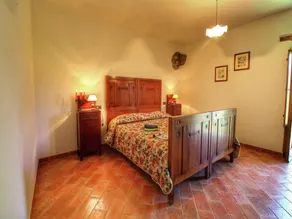 Striking Farmhouse, Ortignano - Image 2