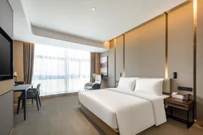 Atour Hotel Xiamen Meifeng Binhai Romantic Line - Image 2