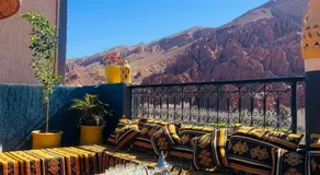 Hiking Nomads Guesthouse - Image 3