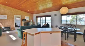 Absolute Waterfront - Belle Escapes Jervis Bay - Image 5
