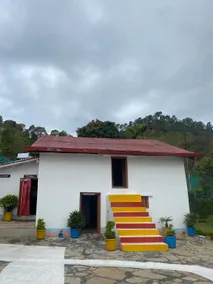 Shivalik Homestay & Bayleaf Café - Image 3