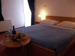 Hotel Neva - Image 2