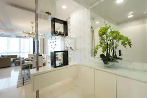 Sub-penthouse Glamour@ Ciputra World Surabaya - Image 5