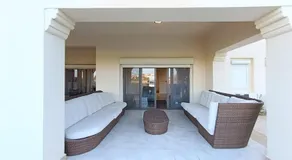 Luxury 5 Rooms villa in Marassi - Image 4
