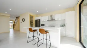 Westmeadow Breeze Skyline Stay 8 Min to Airport - Image 3