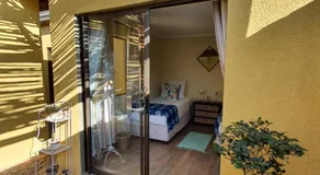 Lebo's Soweto Backpackers - Image 2