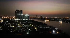 river front - Image 4