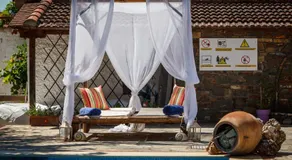 Seranides Boutique Hotel - Image 2
