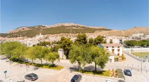 3 Bedroom Cozy Apartment In Pegalajar - Image 4