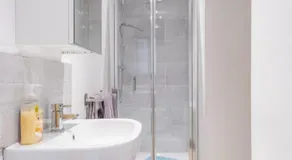 Portrush Marine Apartments flat 3 - Image 2