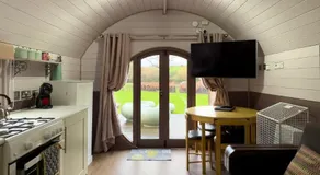 The Mainstay Pod at Hidden Wood Glamping - Image 4