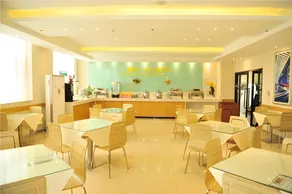 City Comfort Inn Zhengzhou Lvcheng Square Metro Station - Image 5
